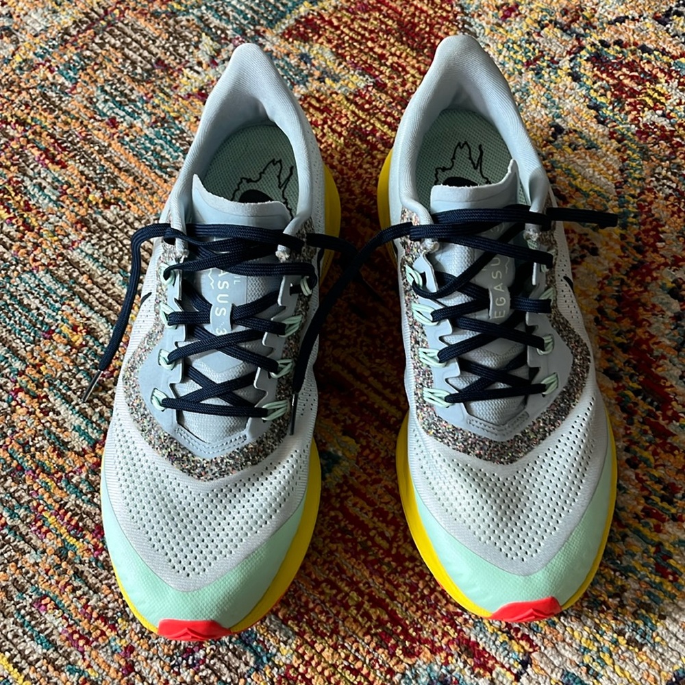 Nike Air Zoom Pegasus 36 Trail. Excellent used condition. Size 11 Men’s.